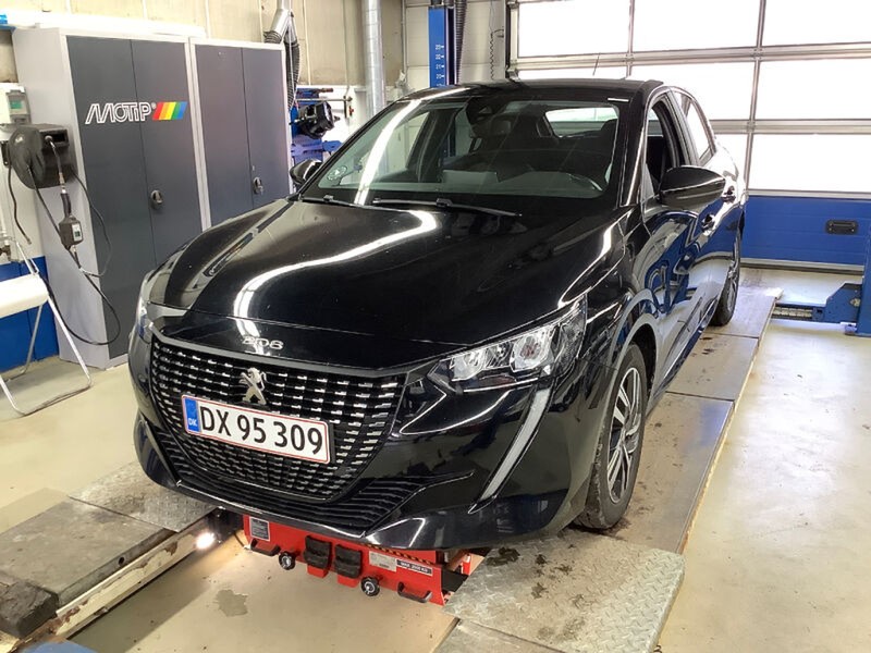 Peugeot 208